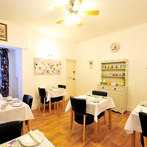 Hermosa Guesthouse